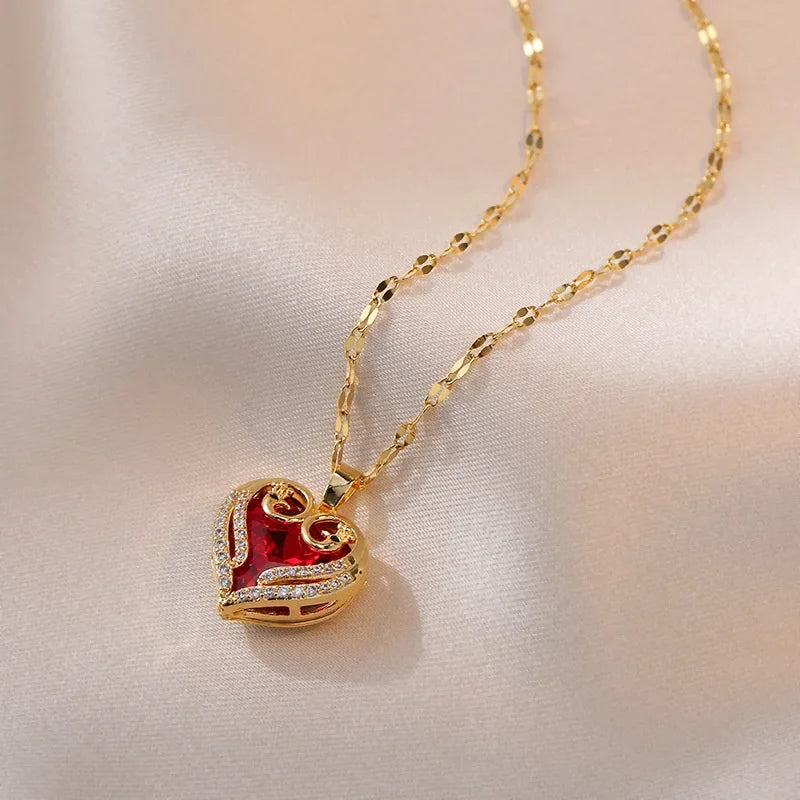 Heirloom Peach Heart – Refined Pearl Necklace