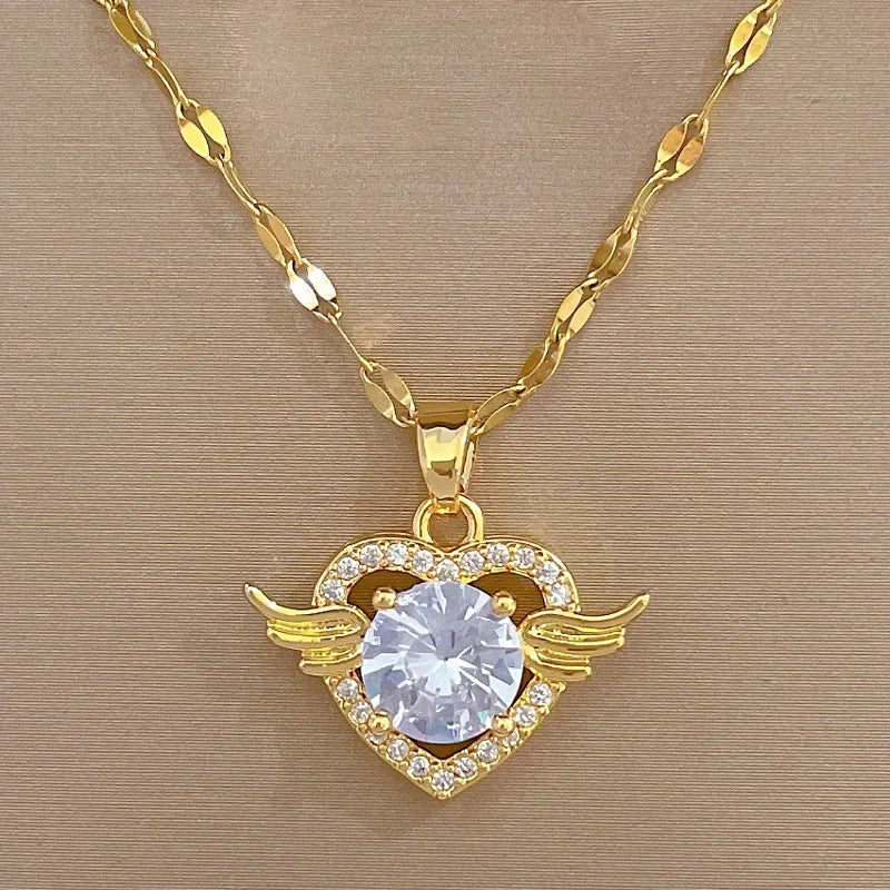 Heirloom Peach Heart – Refined Pearl Necklace