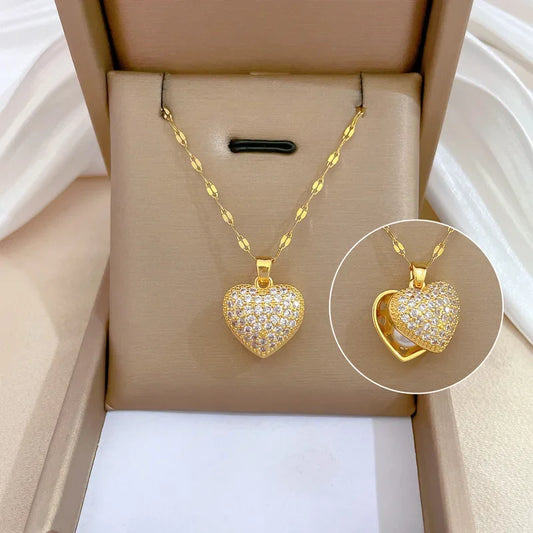 Heirloom Peach Heart – Refined Pearl Necklace